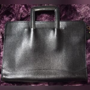 Burberrys Vintage Black Leather Zip Top Briefcase Business Bag (Unisex)